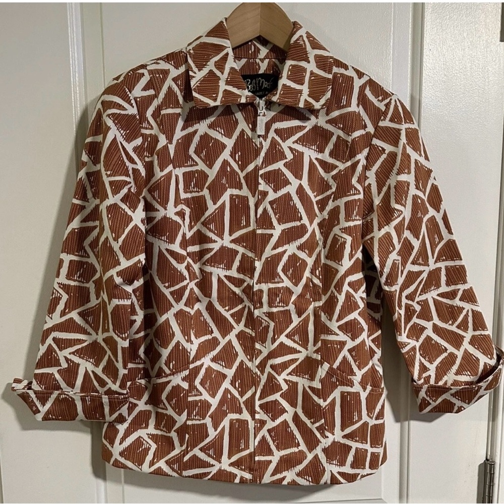 NWT Bob Mackie Wearable Geometric Art Amber Brown White Design Size XS Jacket